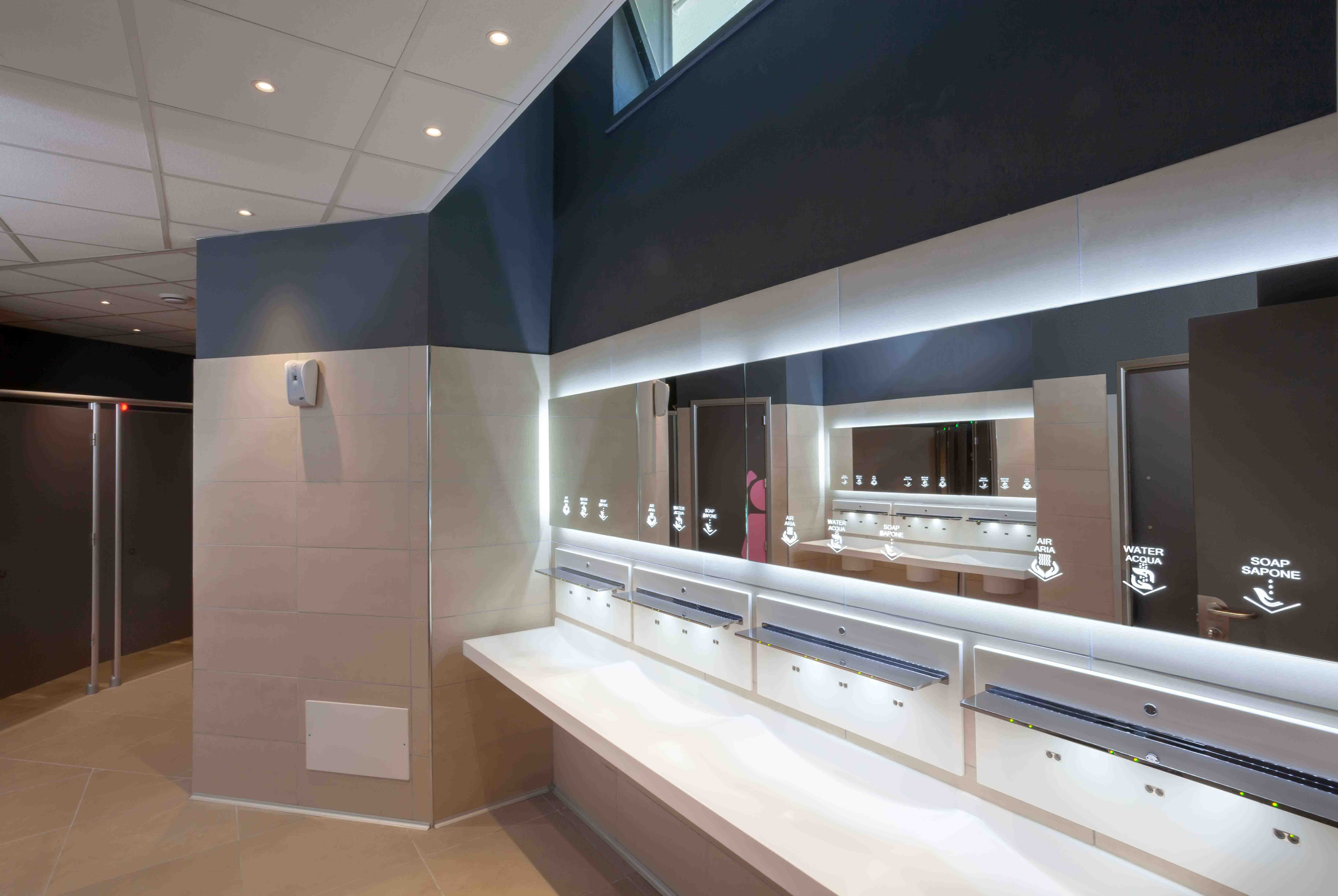 Systems Commercialbathsinks Solidsink Multiconsole Gallery1