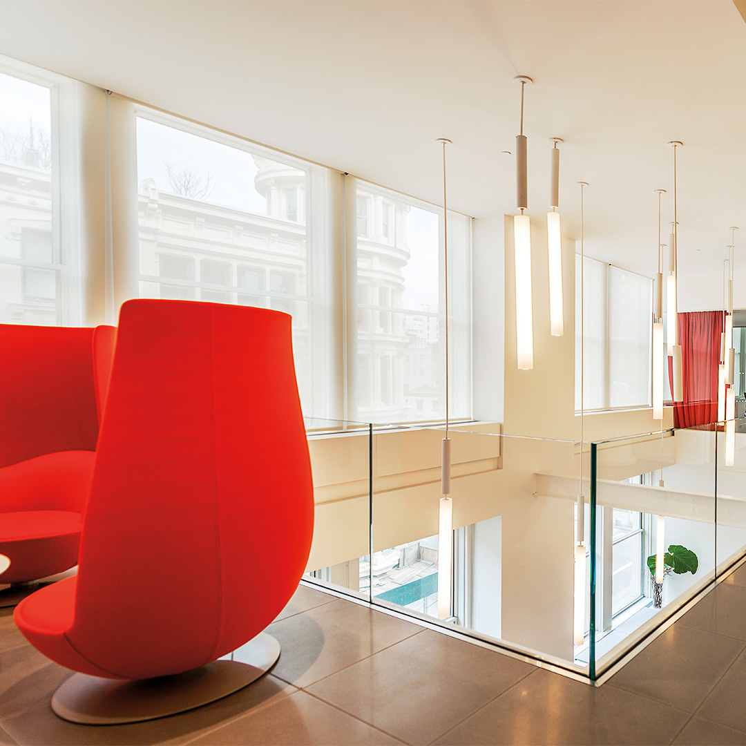 AS Glassrailing With No Visible Hardware