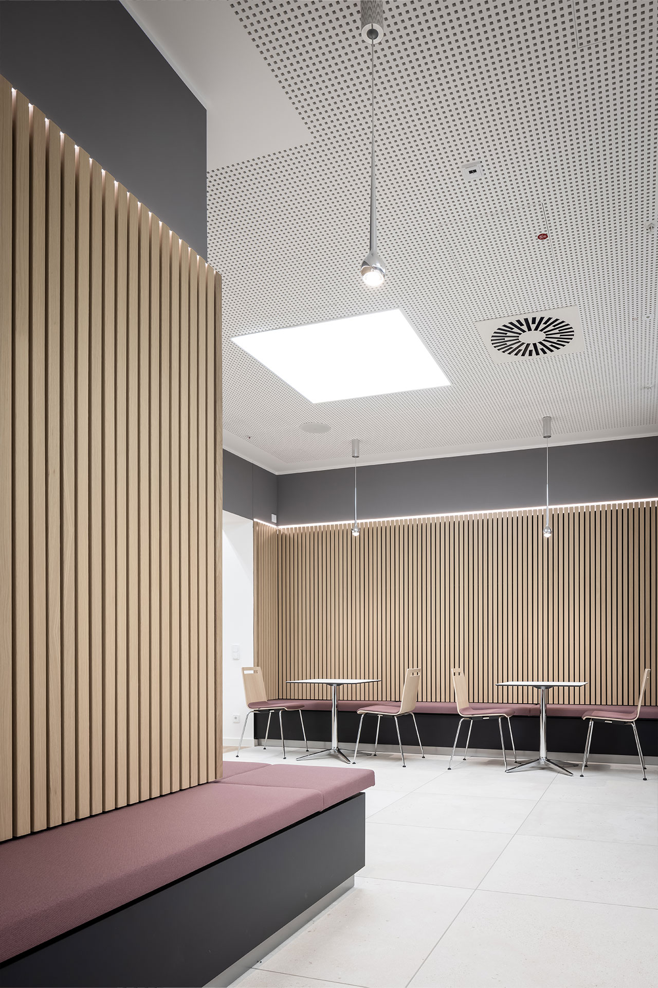 Woodwallclad Linear Rib Gallery 6